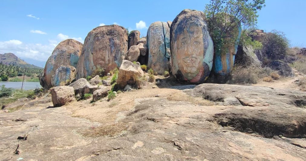 Anniyan Parai View Point